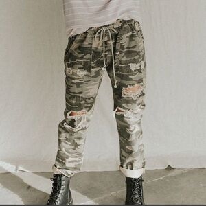 Mustard Seed Camouflage Distressed Pants